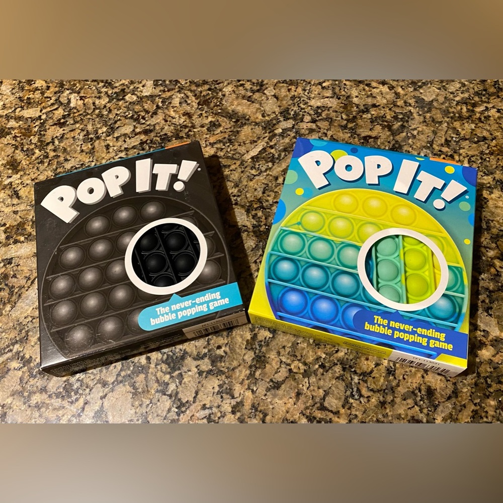 2 Chuckle & Roar Pop It! Fidget and Sensory Games